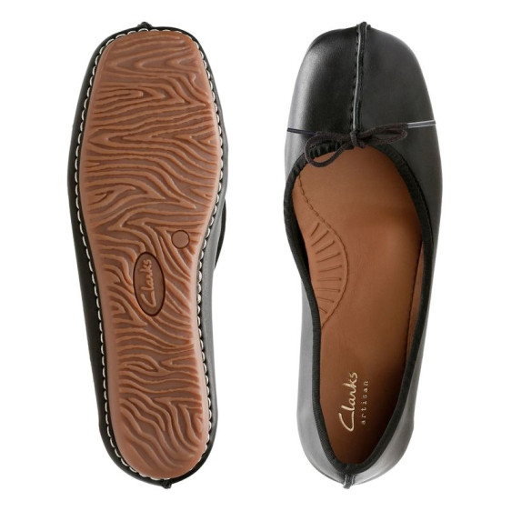 detail OBUV CLARKS FRECKLE ICE BLACK LEATHER