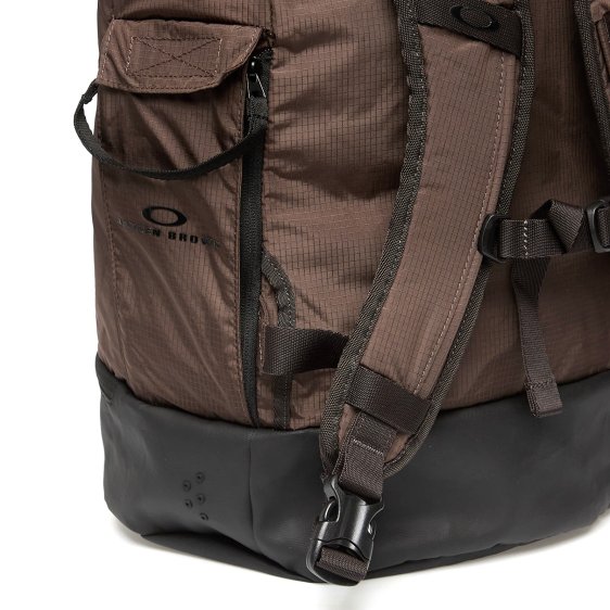 detail Jylb Reserve Utility Bag Terrain Batoh Oakley